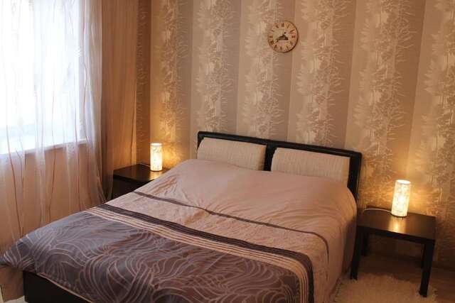 Апартаменты квартира с 3 спальнями в центре Брест-21